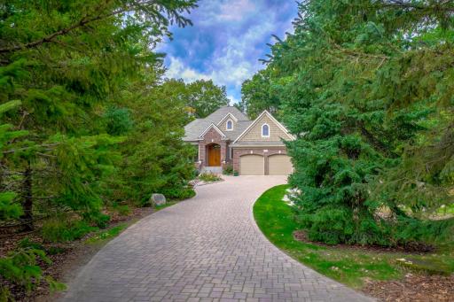 17 Pine Cone Road, Saint Paul, MN 55127