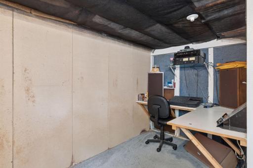 443 1st Ave SW - Spacecrafting - 0026.jpg