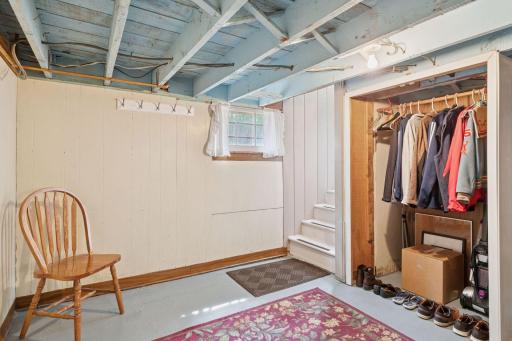 443 1st Ave SW - Spacecrafting - 0023.jpg