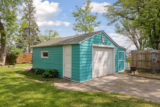 443 1st Ave SW - Spacecrafting - 0038.jpg
