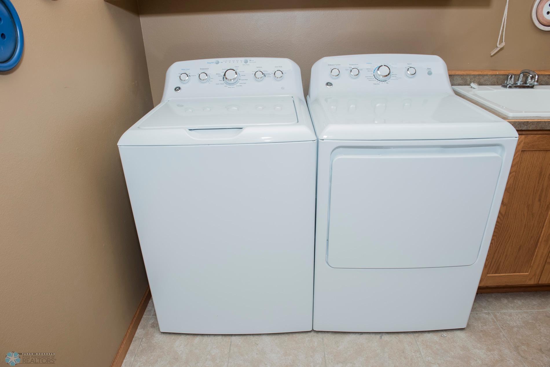 washer & dryer included!!!