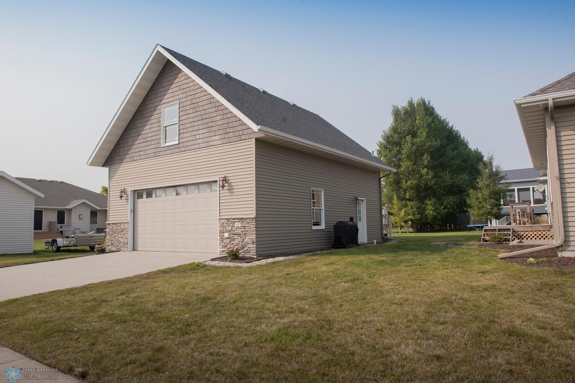 detached 30 x 34 garage