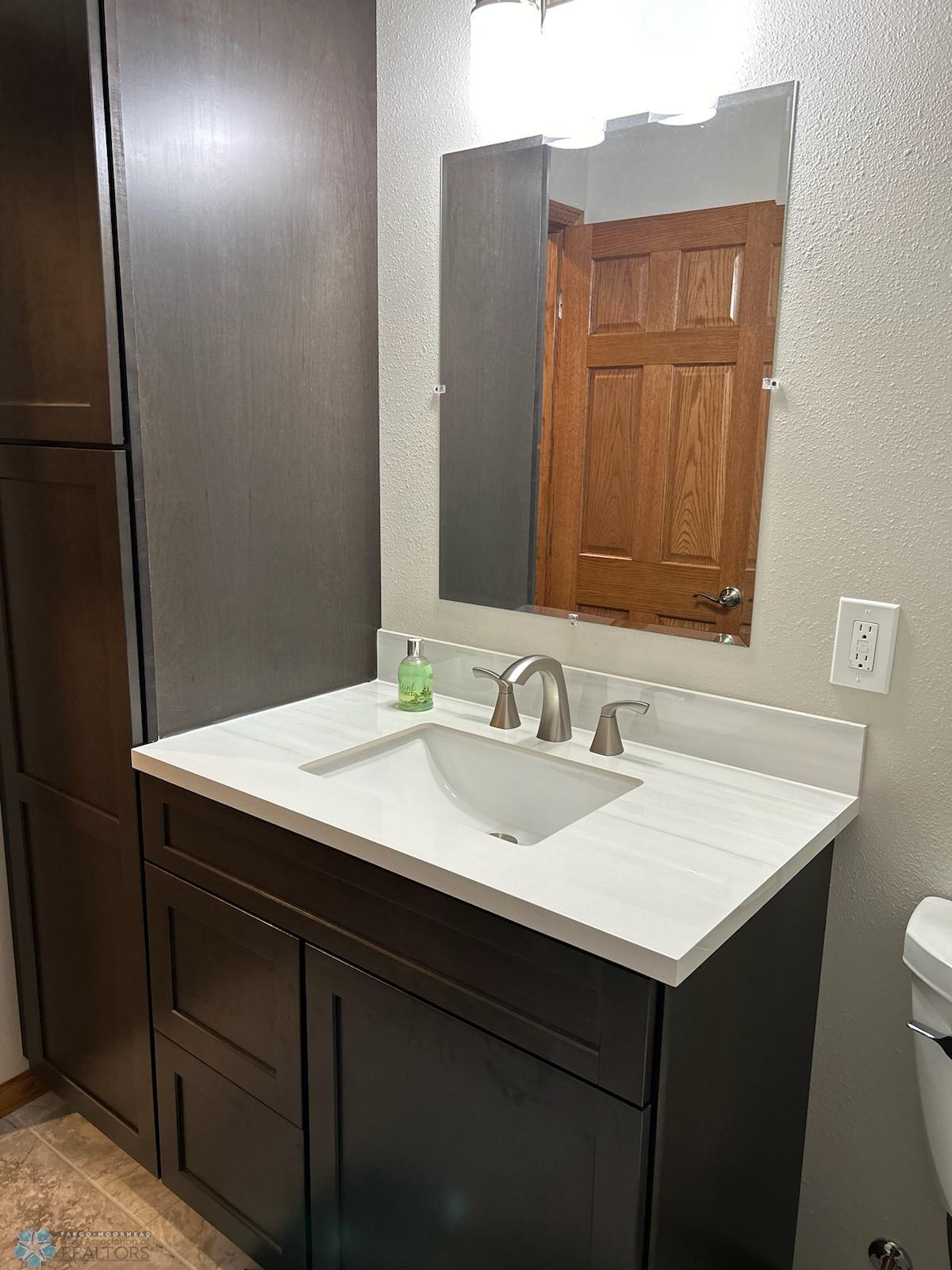 basement bathroom.jpg