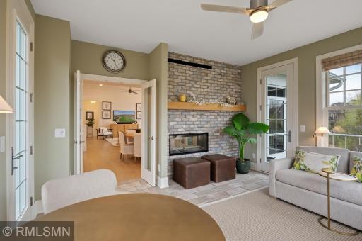 19 Kestrel Court, Saint Paul, MN 55127