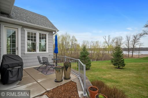 19 Kestrel Court, Saint Paul, MN 55127