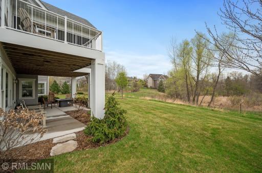 19 Kestrel Court, Saint Paul, MN 55127