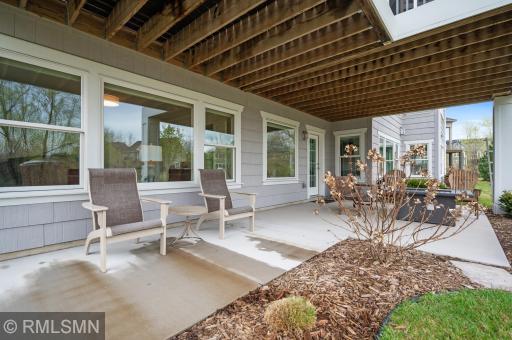 19 Kestrel Court, Saint Paul, MN 55127