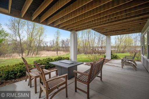 19 Kestrel Court, Saint Paul, MN 55127