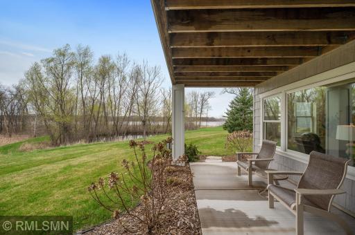19 Kestrel Court, Saint Paul, MN 55127