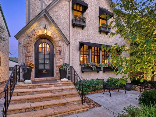 Photo for 450 Mount Curve Boulevard, Saint Paul, MN 55105 - listing #6600352 450 Mount Curve Boulevard, Saint Paul, MN 55105