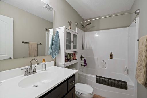 1713 Riverside Dr LL Full