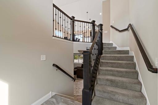 1713 Riverside Dr Shakopee MN_0033.jpg