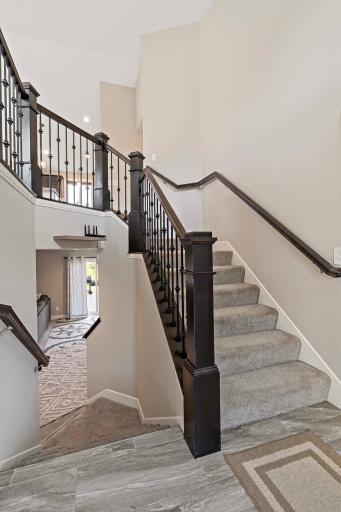 1713 Riverside Dr Shakopee MN_0034.jpg