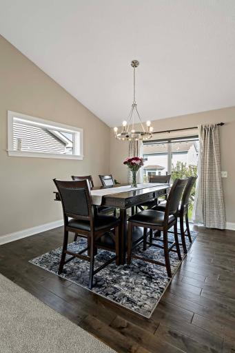 1713 Riverside Dr Dining