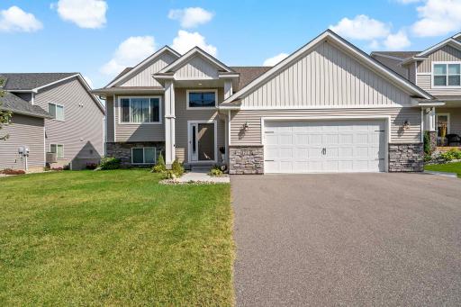 1713 Riverside Drive, Shakopee, MN 55379
