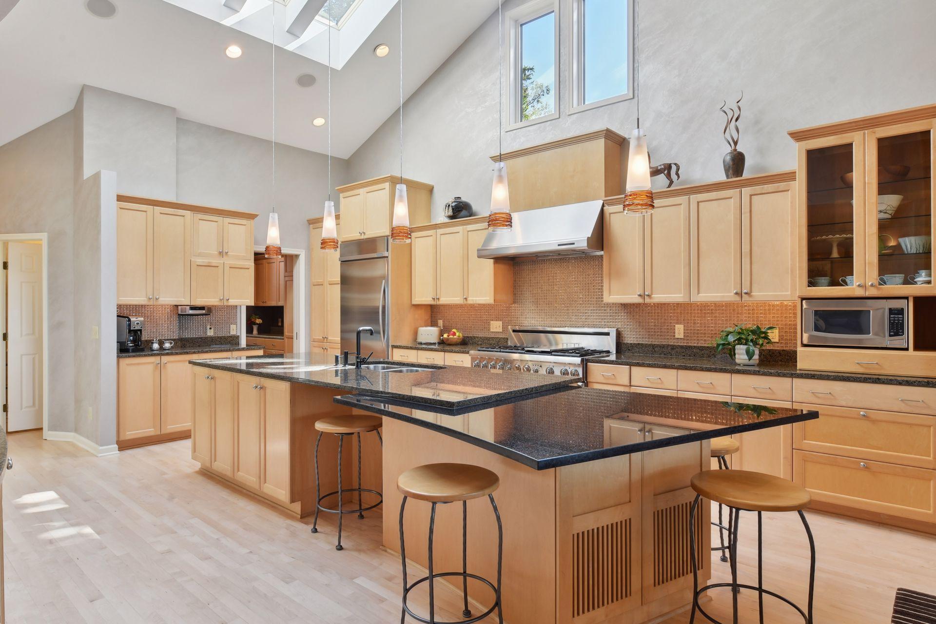 Another view of the kitchen.