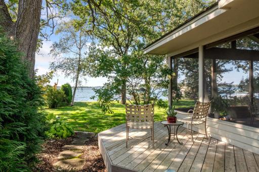 The side deck.
