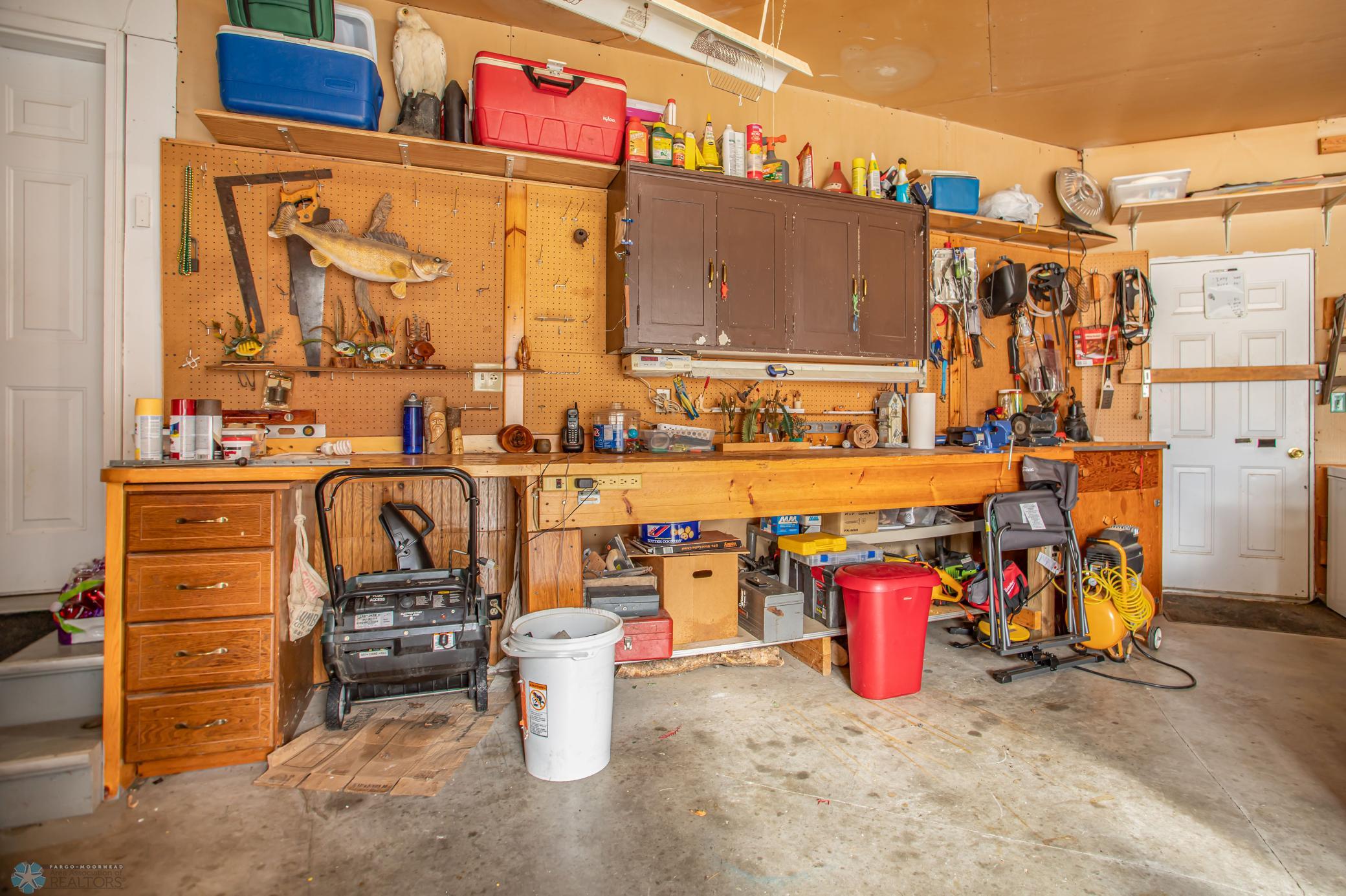 Work bench in 2.5 stall garage