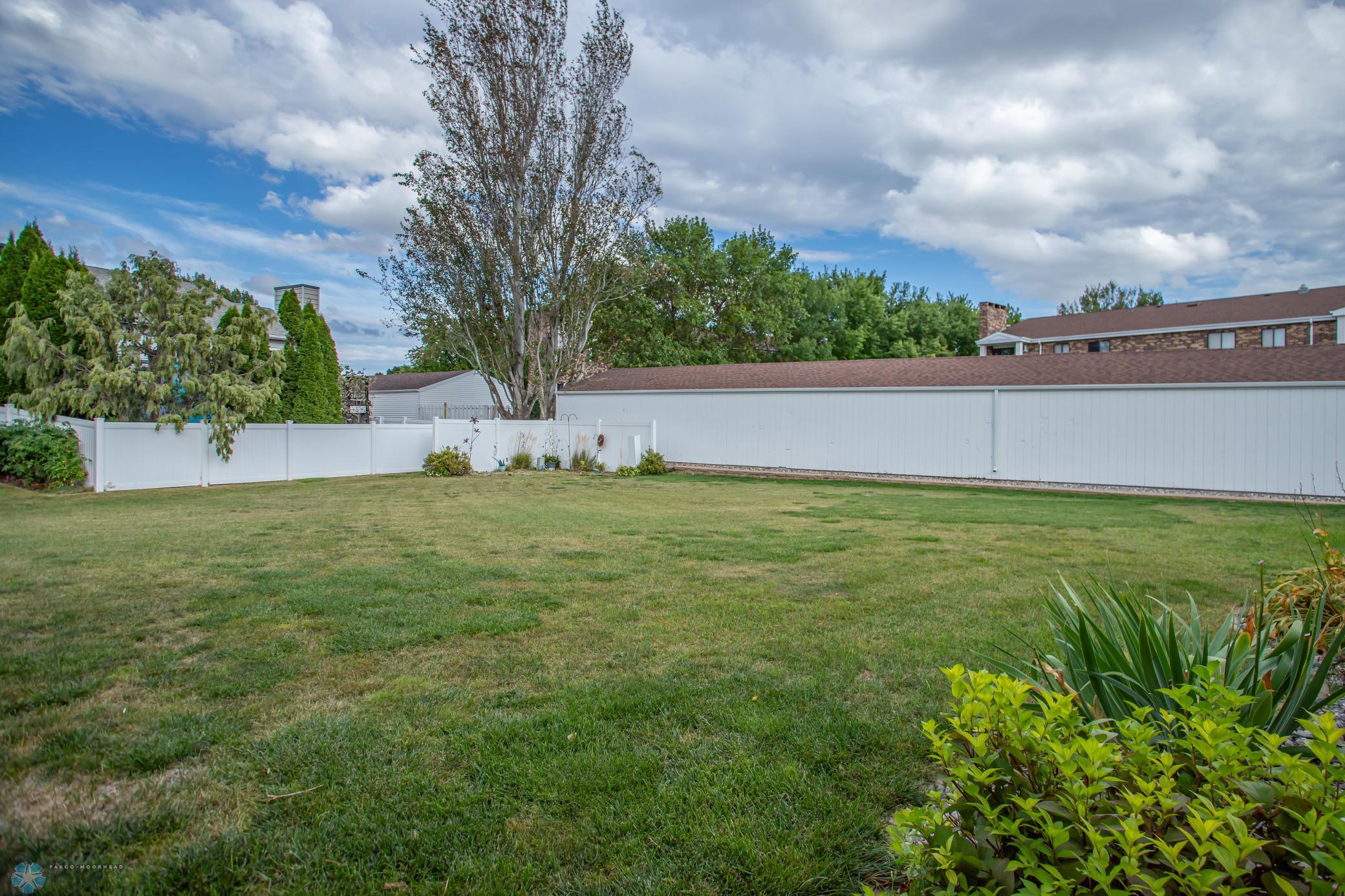 Partial fence