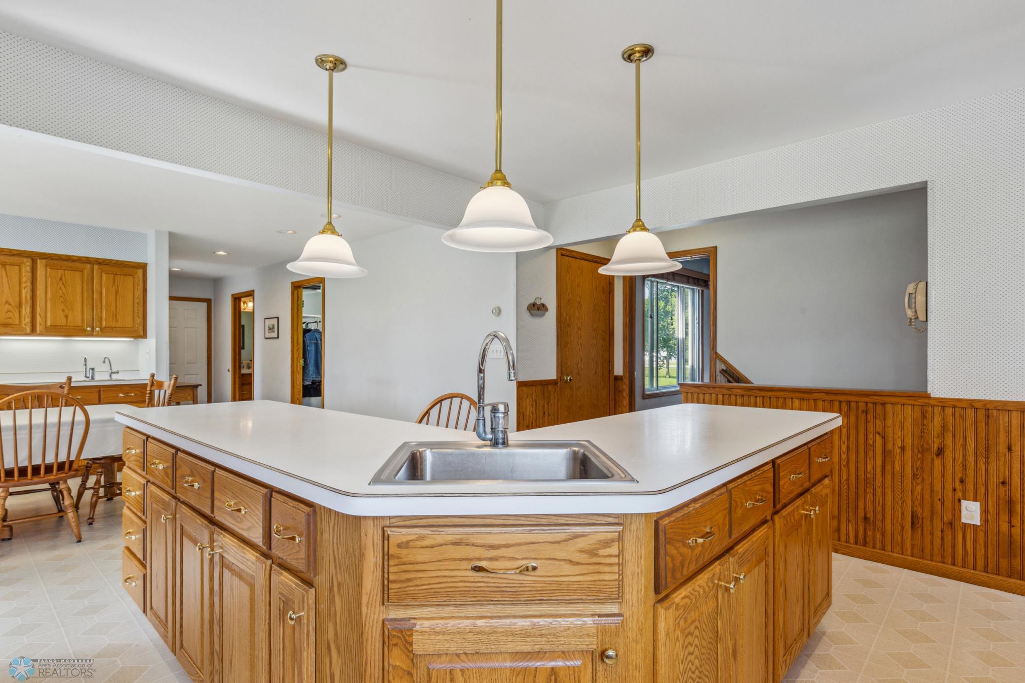 Kitchen Island w/ Prep Sink