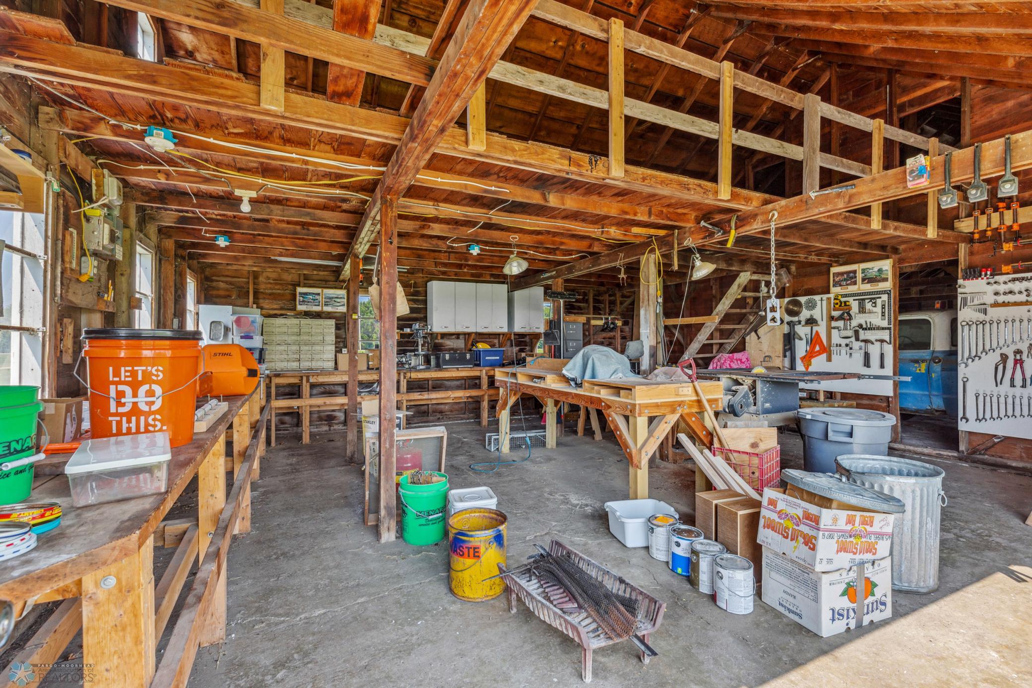 Interior 5 Stall Garage