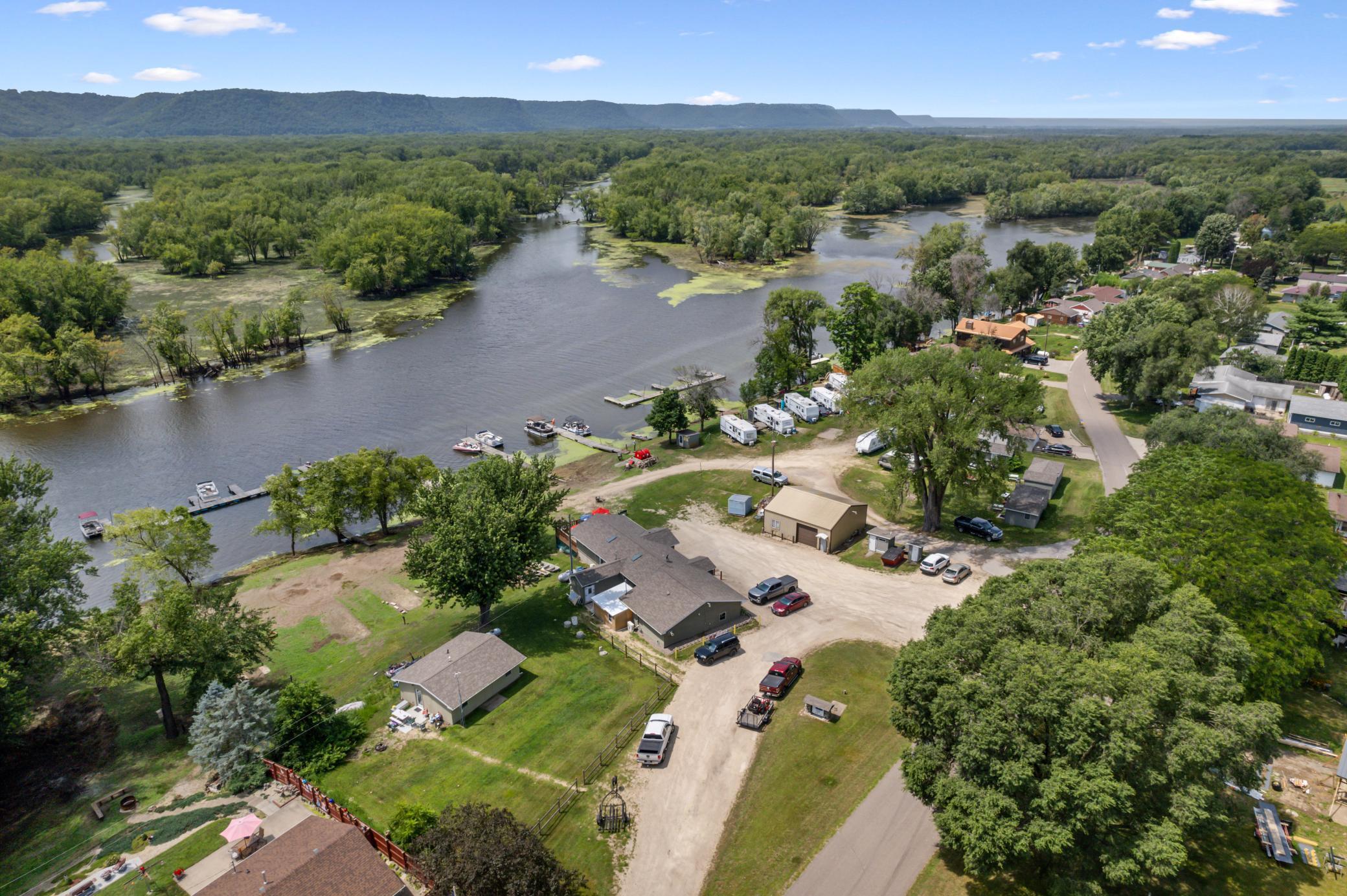 S2945 Indian Creek Road, Fountain City, WI 54629