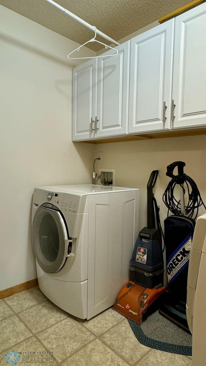 (35) Laundry Room.jpeg