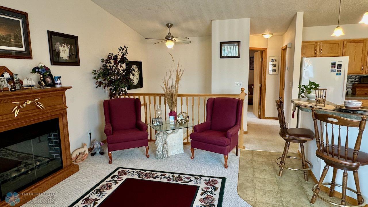 (15) Living Room.jpeg