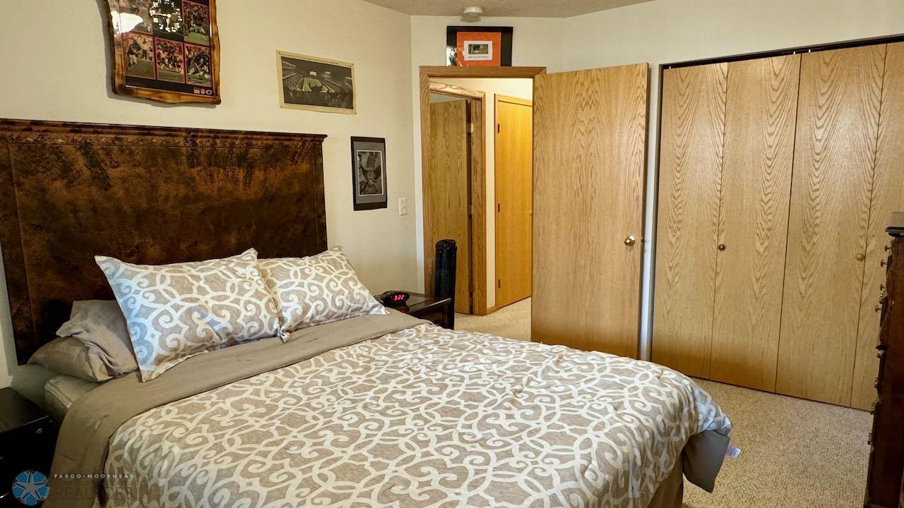 (28) Bedroom 2.jpeg