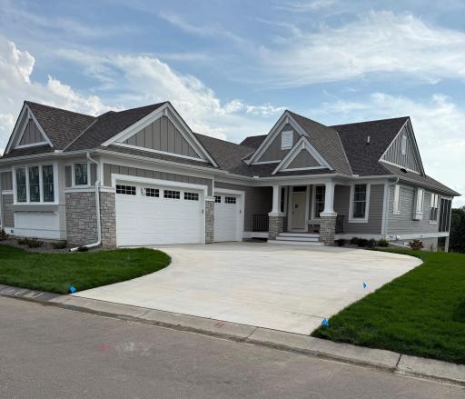 113 Spring Farm Road, North Oaks, MN 55127