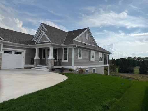 113 Spring Farm Road, North Oaks, MN 55127