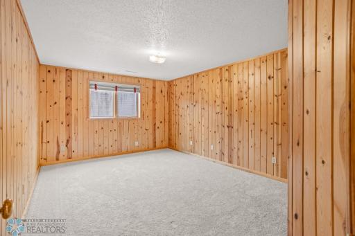1902 88th Avenue S, Fargo, ND 58104