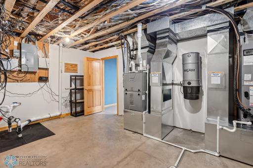 1902 88th Avenue S, Fargo, ND 58104