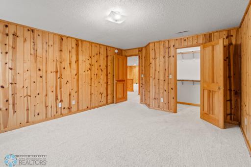 1902 88th Avenue S, Fargo, ND 58104