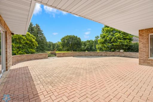 1902 88th Avenue S, Fargo, ND 58104