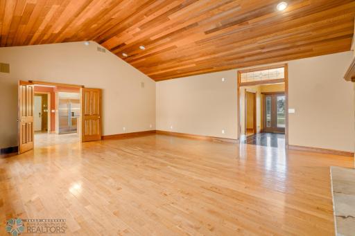 1902 88th Avenue S, Fargo, ND 58104