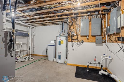 1902 88th Avenue S, Fargo, ND 58104