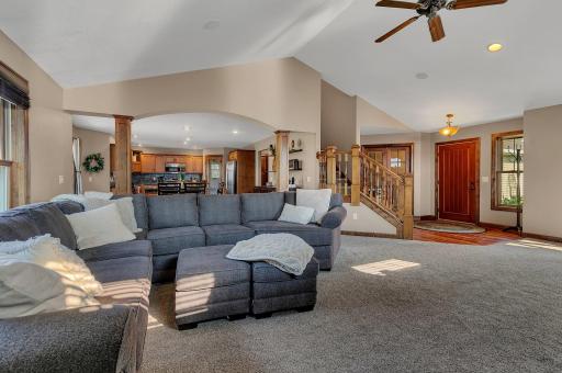 1372 Southfork Drive SE, Hutchinson, MN 55350