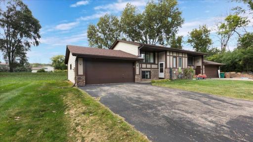 Photo for 4579 Maple Leaf Circle, Saint Paul, MN 55123 - listing #6601700 4579 Maple Leaf Circle, Saint Paul, MN 55123