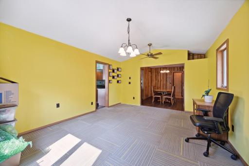 610 112th Avenue NE, Minneapolis, MN 55434
