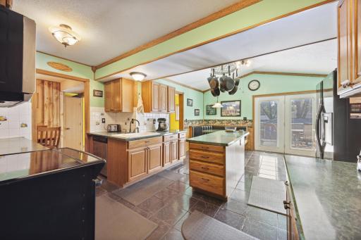 610 112th Avenue NE, Minneapolis, MN 55434