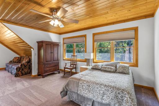 2 Queen Beds and a Bunk Bed Allow you to Easily Sleep 8