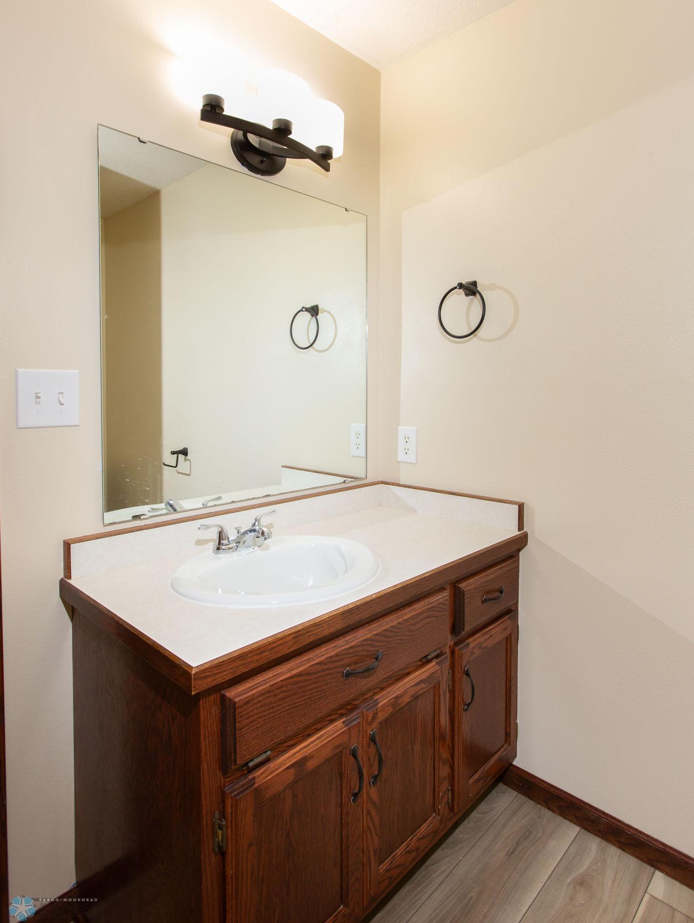 Lower Level 3/4 Bath