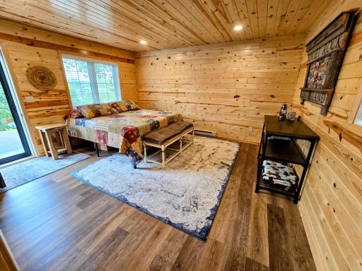 8 Flag, Oak Island, MN 56741