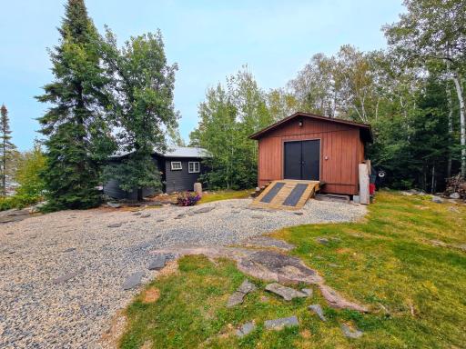 8 Flag, Oak Island, MN 56741