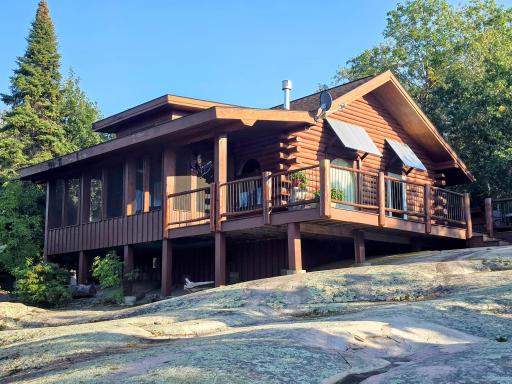 8 Flag, Oak Island, MN 56741