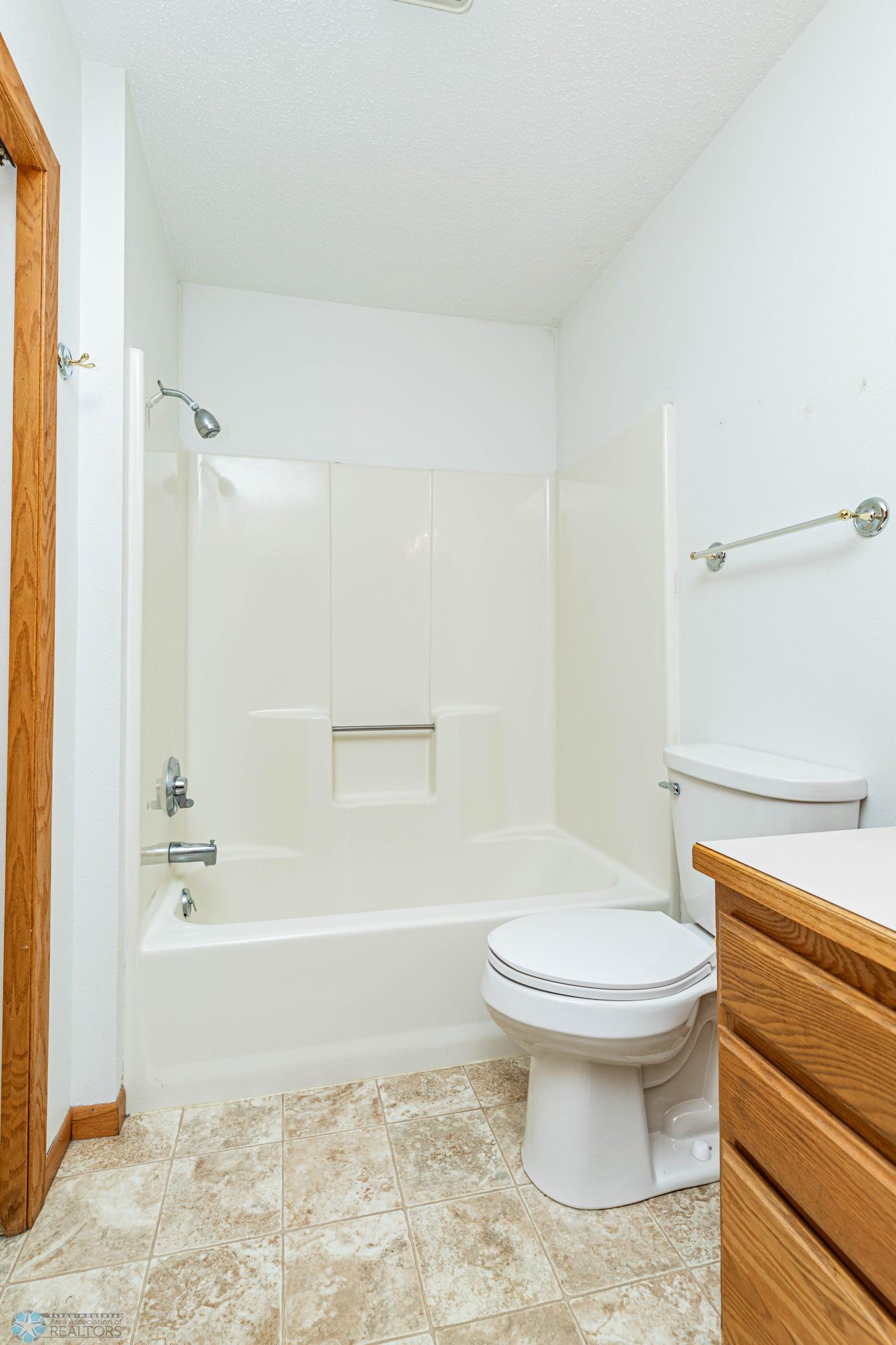Bathroom Lower 2.jpg