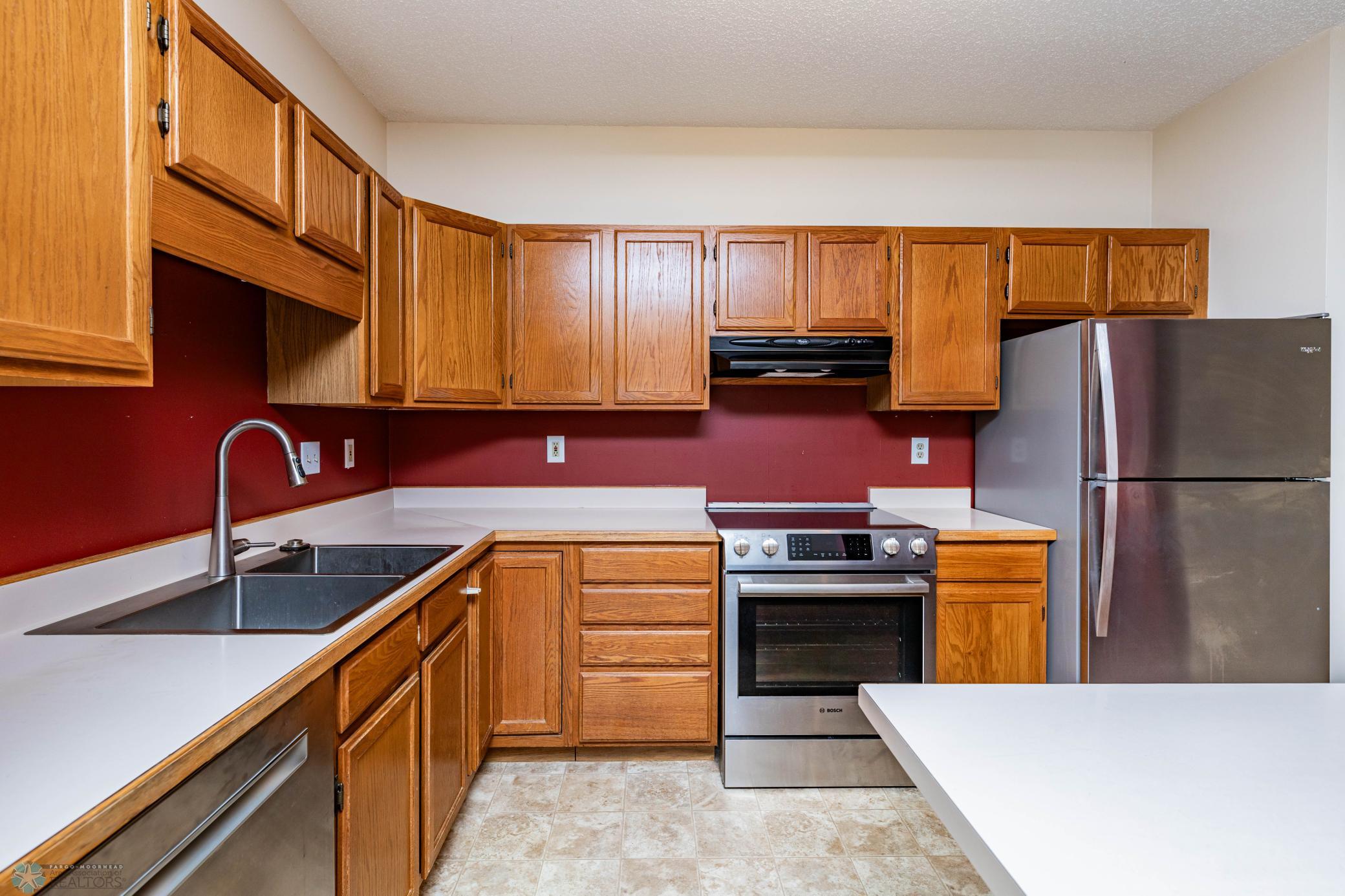 Kitchen 1.jpg