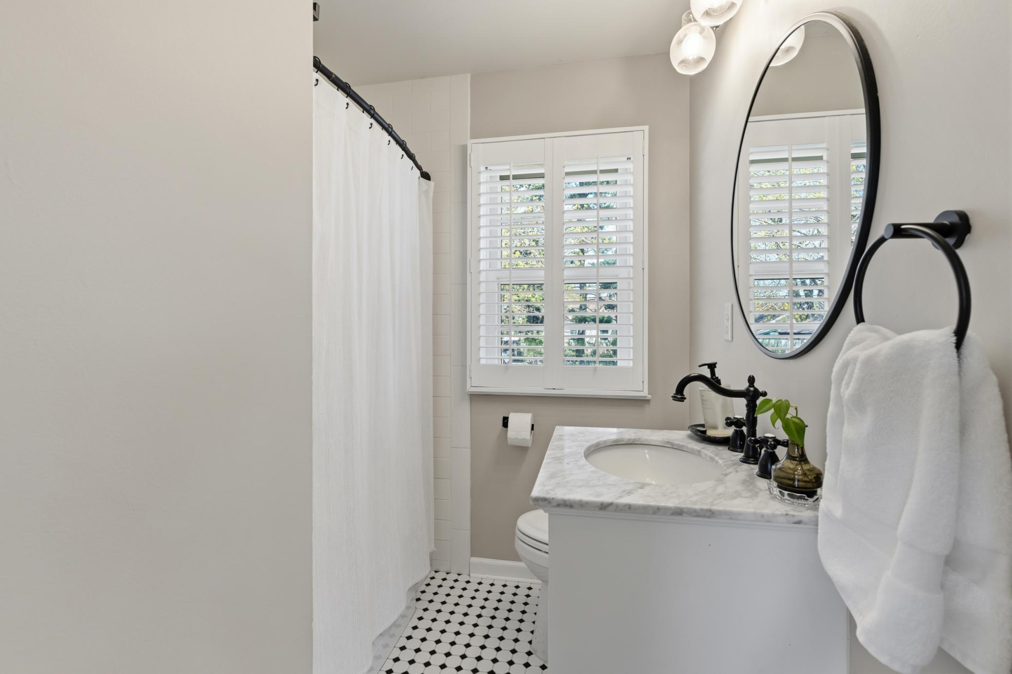 Beautiful updated main bath