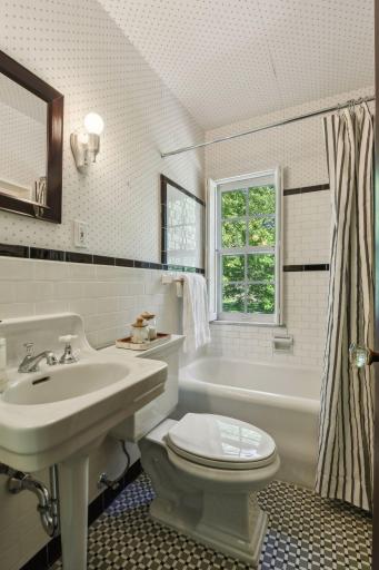 4701 E Lake Harriet Parkway, Minneapolis, MN 55419